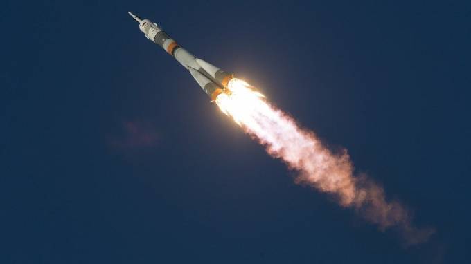 Сергей Шойгу - "Союз-2.1б" с военным спутником стартовал с космодрома Плесецк - piter.tv - Россия - Архангельская обл. - союз