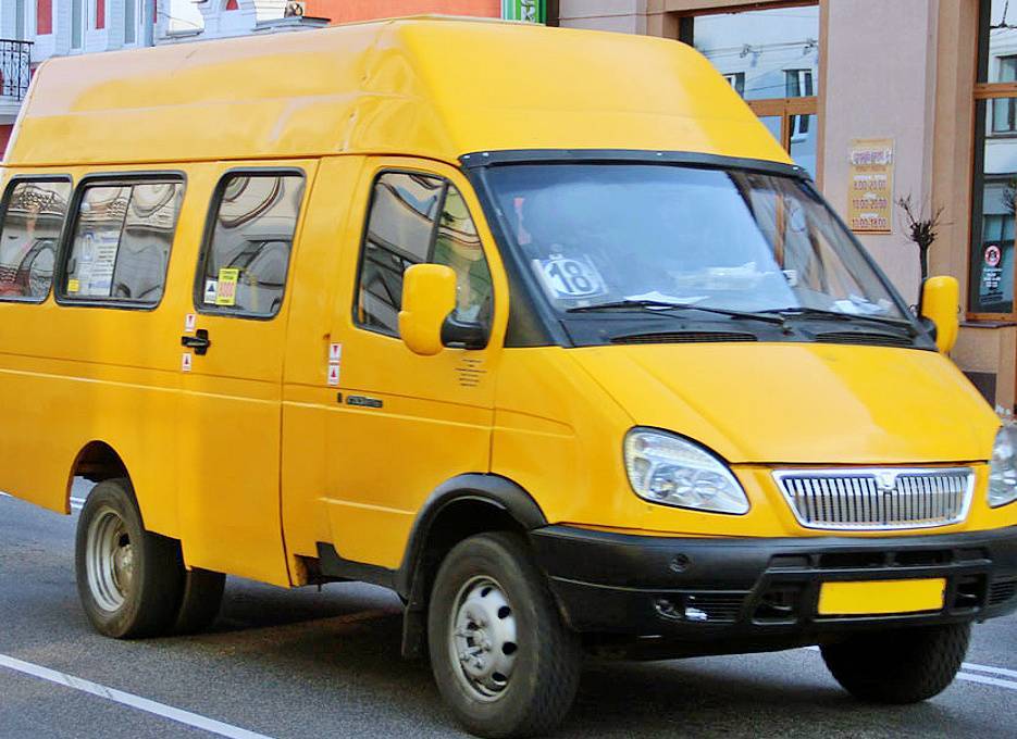 Российские подростки покатались на угнанной маршрутке, попали в ДТП и сбежали - newsland.com - Башкирия - Уфа