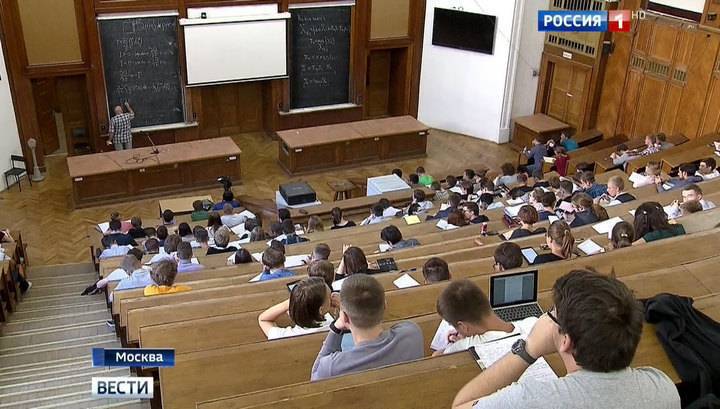Владимир Путин - Валерий Фальков - Льготные кредиты на образование планируются сроком до 15 лет - vesti.ru - Россия
