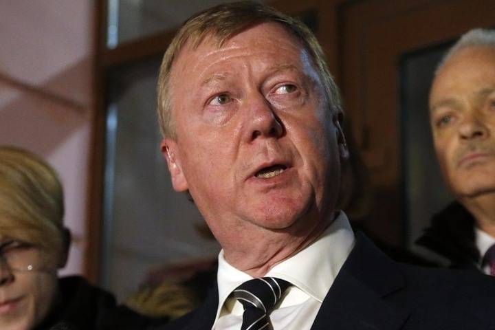 Анатолий Чубайс - Чубайс выступил против раздачи денег при пандемии всем подряд - mk.ru