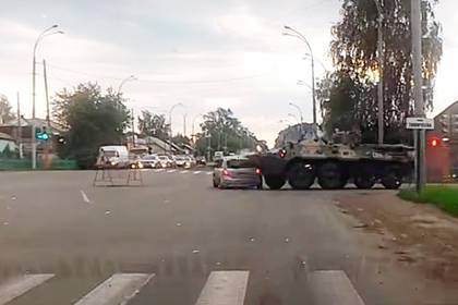 Россиянин отсудил у Росгвардии полмиллиона рублей за наезд БТР - lenta.ru - Кемерово