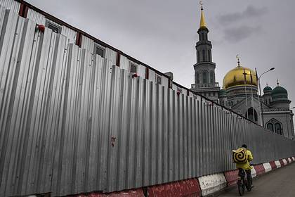 Илья Варламов - Блогер - Известный блогер раскритиковал меры безопасности в России - lenta.ru - Россия