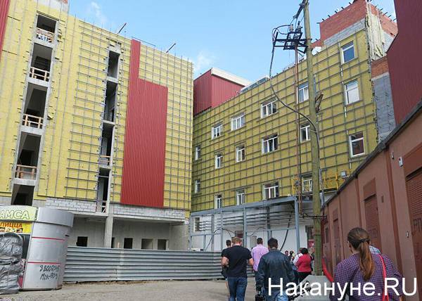 Александр Высокинский - "Растет социальное напряжение": арендаторам закрытых ТЦ Екатеринбурга разрешат устраивать ярмарки - nakanune.ru - Екатеринбург