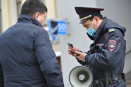 Андрей Воробьев - В Подмосковье отменят цифровые пропуска - lenta.ru - Москва - Россия - Московская обл.