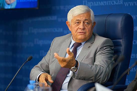 Качкаев: ресурсники не смогут сами изменять типовой «прямой» договор по коммунальным услугам - pnp.ru - Россия