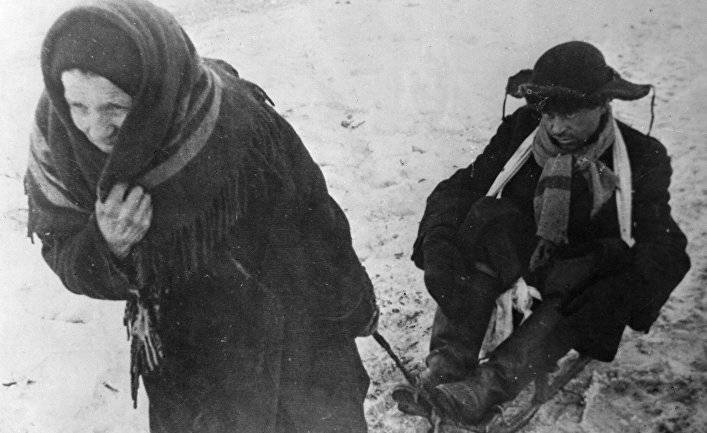 Британское исследование: в окруженном нацистами Ленинграде сотни отчаявшихся людей ели друг друга, а у партийного руководства столы ломились от яств (Helsingin Sanomat, Финляндия) - inosmi.ru - Англия - Санкт-Петербург - Финляндия - Sanomat