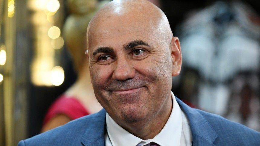 Иосиф Пригожин - Пригожин вслед за Тарзаном пожаловался на бедность артистов при пандемии - 5-tv.ru - Москва
