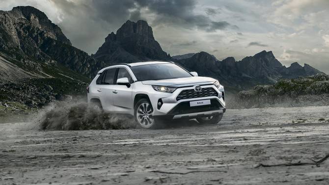 Toyota в апреле снизила продажи в России на 70% - autostat.ru - Россия