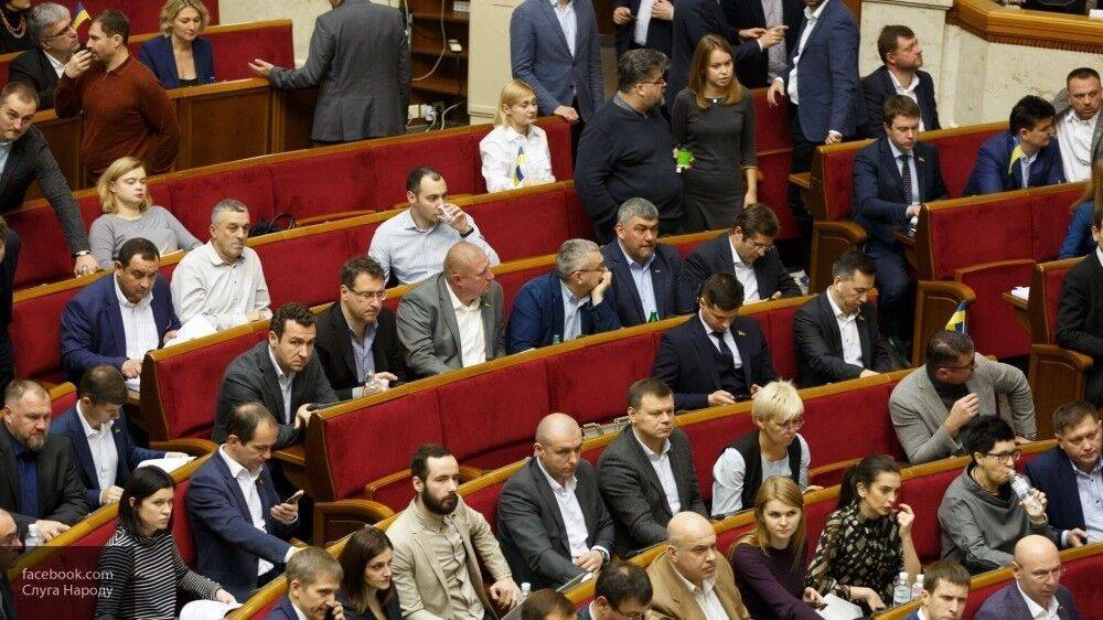 Евгения Кравчук - Евгений Шевченко - Юрий Аристов - Депутат Рады от партии "Слуга народа" заболел коронавирусом - polit.info - Украина
