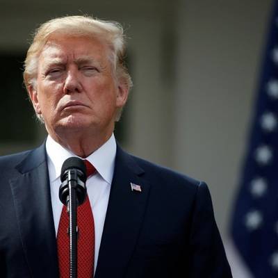 Дональд Трамп - Майкл Пенс - Трамп рассказал, когда начал принимать препарат от маляри - radiomayak.ru - США
