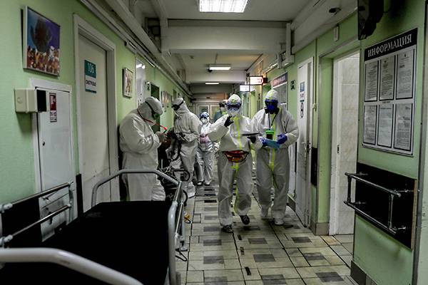 Число новых случаев COVID-19 в России вновь превысило 9 тысяч - trud.ru - Москва - Россия - Бразилия