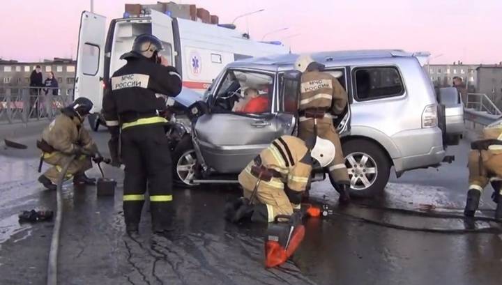 В Мурманской области нетрезвая женщина устроила смертельное ДТП, уходя от полиции - vesti.ru - Мурманская обл.