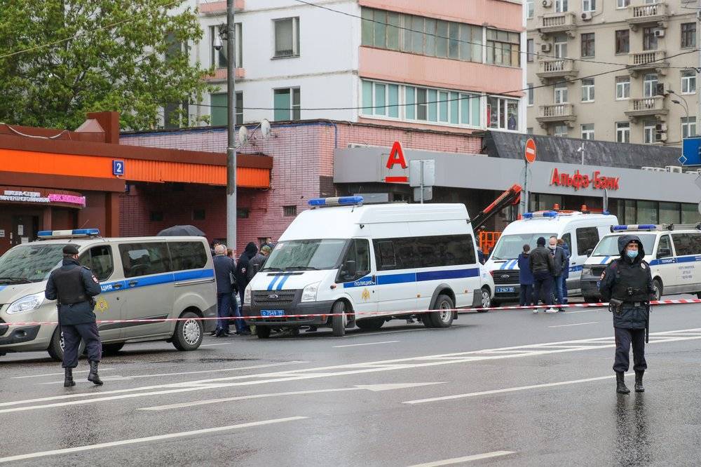 Никто не пострадал в результате инцидента в отделении банка в центре Москвы - vm.ru - Москва