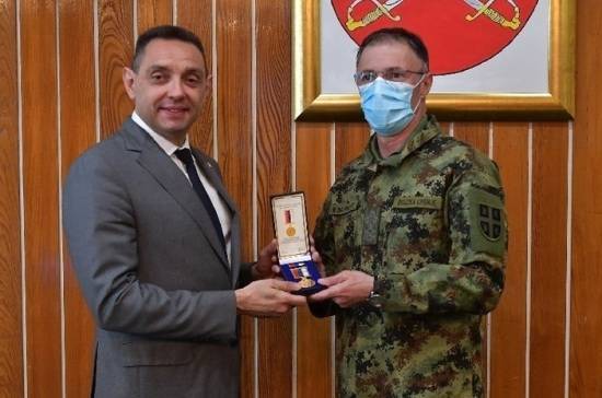 Сербским военным вручили медали в честь 20-й годовщины защиты страны от агрессии НАТО - pnp.ru - Сербия - Югославия