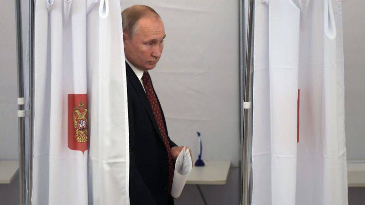 Владимир Путин - Дмитрий Вяткин - В России вступил в силу закон о дистанционном голосовании - crimea.ria.ru - Россия - Крым - Симферополь