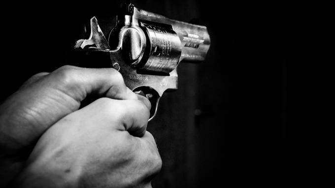 Драка в Петроградском районе закончилась стрельбой - piter.tv