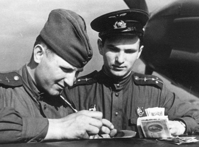 Копеечка за сбитый истребитель: как платили фронтовикам за военные успехи - sobesednik.ru - Россия - ЦФО