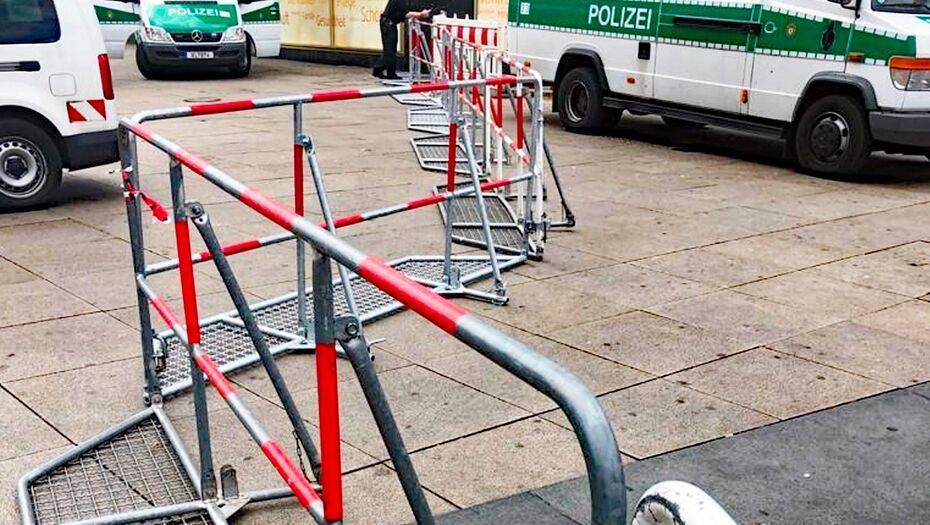 Полиция Германии арестовала 180 человек во время акций протеста против карантина - informburo.kz - Германия - Берлин