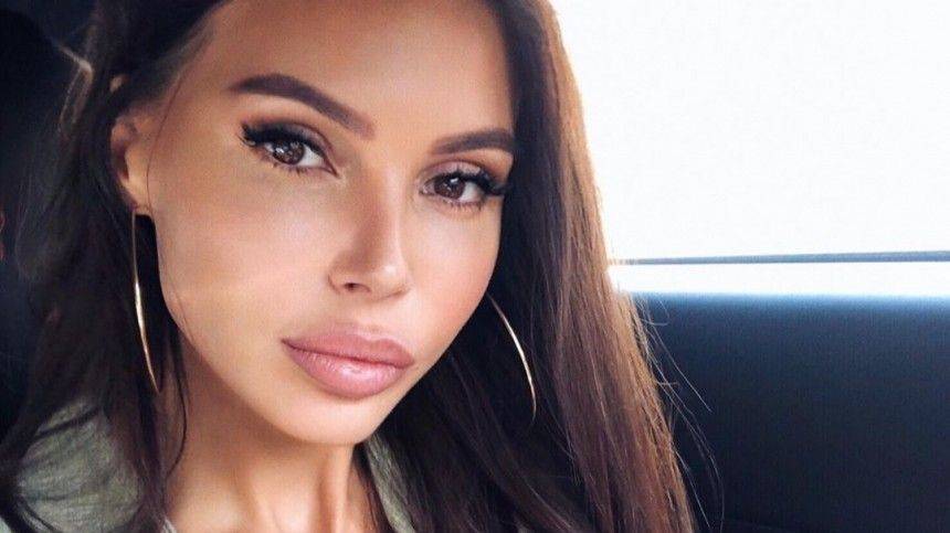Оксана Самойлова - В «панталонах», но без маски. Самойлова похвасталась, в чем ходит в магазин - 5-tv.ru