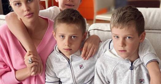 Михаил Боярский - «Зачем выходить в эфиры, если болит горло?» Семью футболиста Погребняка обвиняют в пиаре на COVID-19 - sovsport.ru