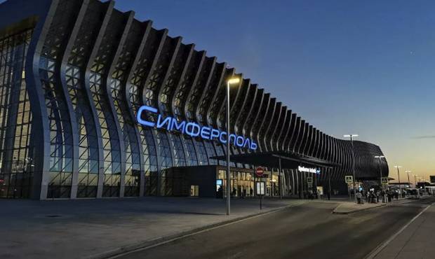 В аэропорту Симферополя пьяный пассажир устроил дебош и требовал пересадить его в бизнес-класс - og.ru - Московская обл. - Симферополь