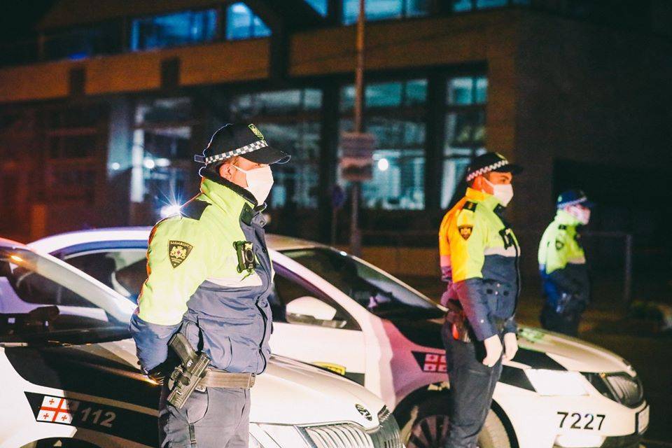 За два месяца нарушителям режима ЧП в Грузии выписали штрафы на 7 млн долларов - newsgeorgia.ge - Грузия