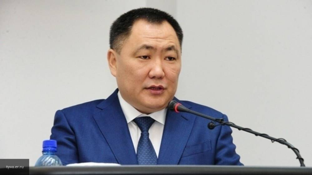 Константин Салаев - Глава Тувы записал видеообращение из больницы, куда был помещен с "страшной заразой" - nation-news.ru