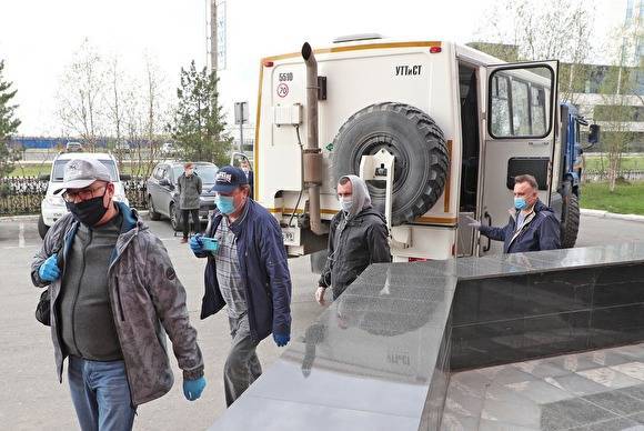 В Новый Уренгой прилетели более 270 вахтовиков из Москвы, Уфы и Тюмени - znak.com - Москва - Уфа - Тюмень