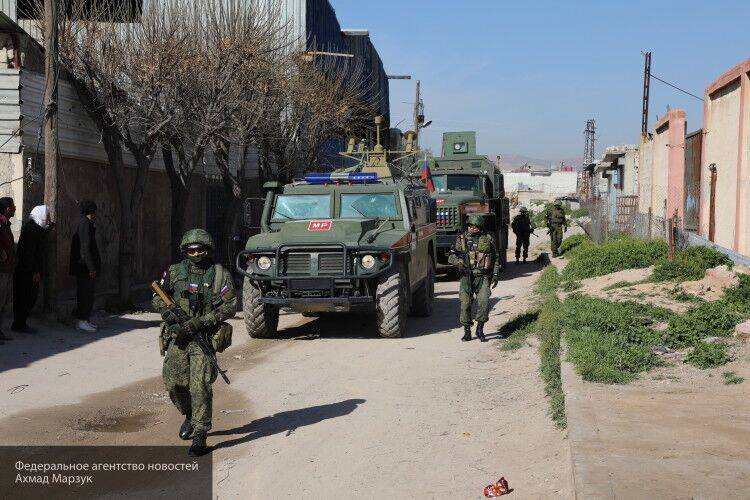 Солдаты ВС РФ заблокировали несогласованный военный конвой США в сирийской Хасаке - nation-news.ru - Москва - Россия - США - Сирия - провинция Хасака