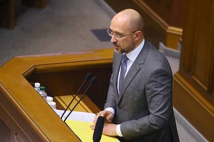 Денис Шмыгаль - Министр энергетики Украины удивил премьера рассказом о вылове мотыля - lenta.ru - Украина