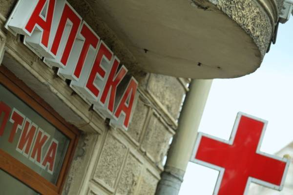 В Петербурге аптека продавала антисептик в нагрузку к набору масок - abnews.ru - Санкт-Петербург - Новости - Петербург