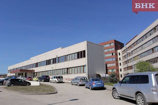 В Минздраве Коми отрицают невыплату надбавок за COVID-19 работникам роддома кардиодиспансера - bnkomi.ru - респ. Коми