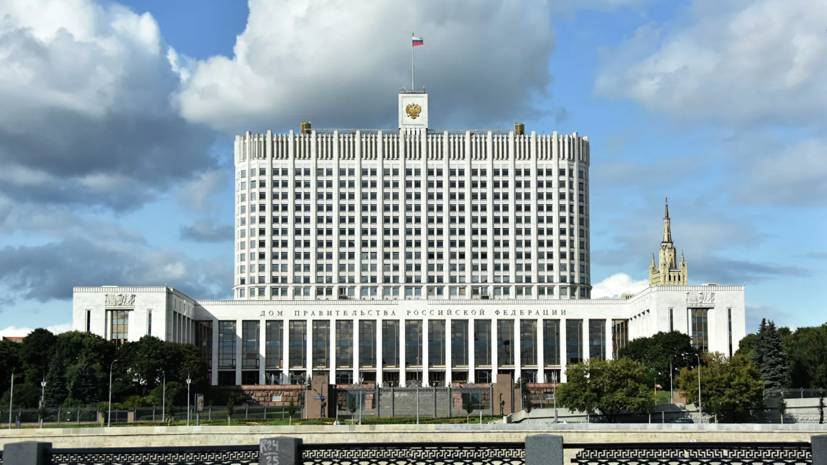 Александр Новак - Правительство ввело временный запрет на ввоз в Россию топлива - russian.rt.com - Россия