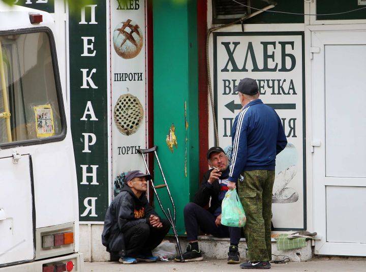 «Из люков слышен мат и ругань»: в Воронеже бездомные поселились под окнами дома - moe-online.ru - Воронеж