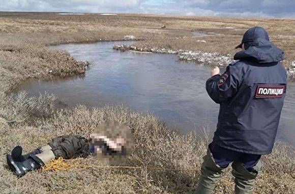 На Ямале тундровик на снегоходе провалился под лед и утонул - znak.com