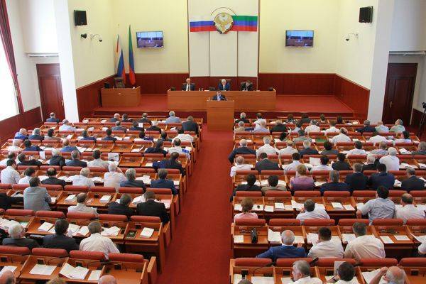 Пандемия в Дагестане: в парламенте республики сократили расходы на отдых - eadaily.com - респ. Дагестан