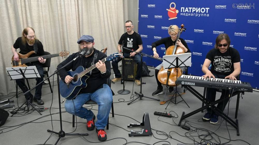 Live: Концерт группы «Петя и волки» - riafan.ru
