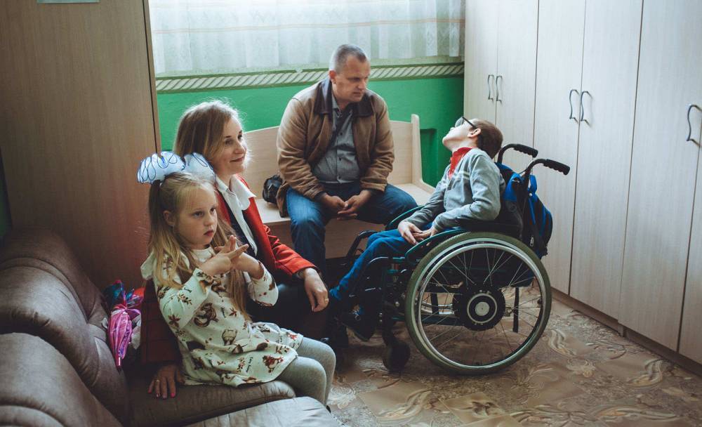 Верните нам «Радугу»! Власти Мозыря хотят закрыть уникальный реабилитационный центр для детей с инвалидностью — родители встали горой - gomel.today - Мозырь