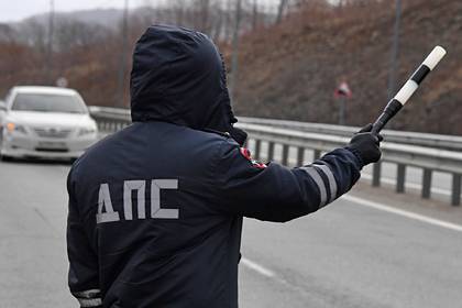 Россиянин на машине сбил двух полицейских на посту - lenta.ru - Россия - респ. Ингушетия - респ. Алания