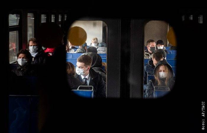 В электричках собрались временно запретить торговлю и выступления музыкантов - interfax.ru - Москва