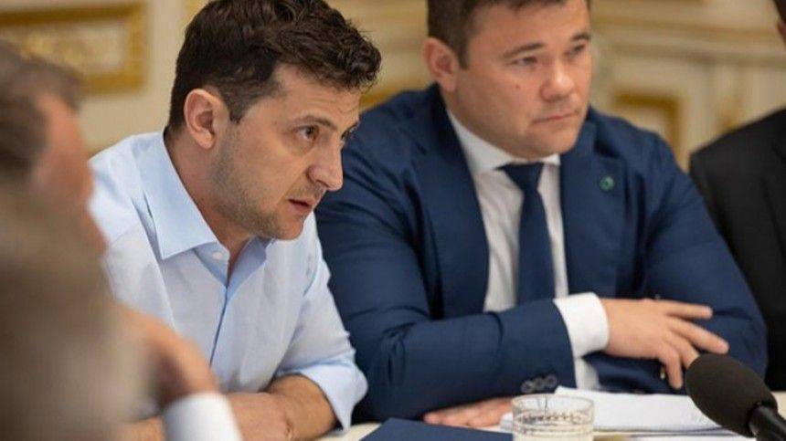 Андрей Богдан - «Козлина ты дурная»: экс-помощник Зеленского «отмутузил» обитателя зоопарка - 5-tv.ru - Украина