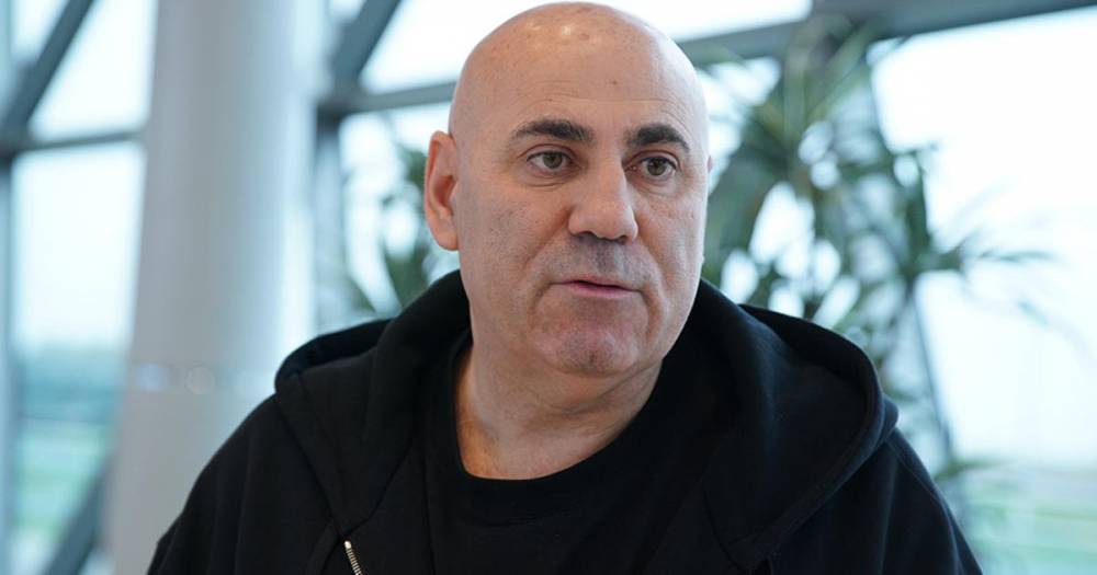 Сергей Шнуров - Иосиф Пригожин - Пригожин пообещал Шнурову отдельный мужской разговор - ren.tv - Санкт-Петербург