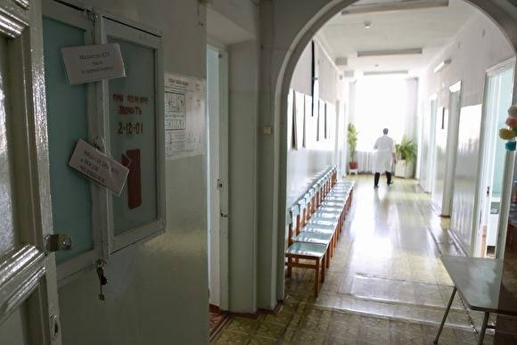 Медсестра из «красной зоны» заявила, что из-за начальства заразила семью. Ее мать умерла - znak.com - Саранск