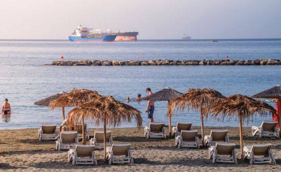 Кипр мечтает вернуть хотя бы треть туристов - vkcyprus.com - Кипр