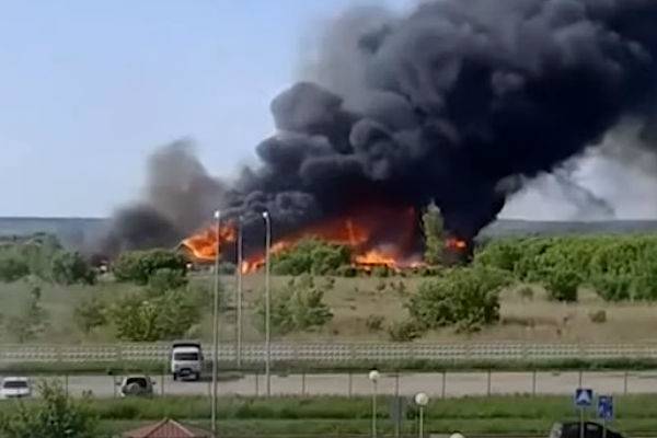 В цыганском поселке под Самарой загорелось более десятка домов - trud.ru - Самара - Самарская обл.