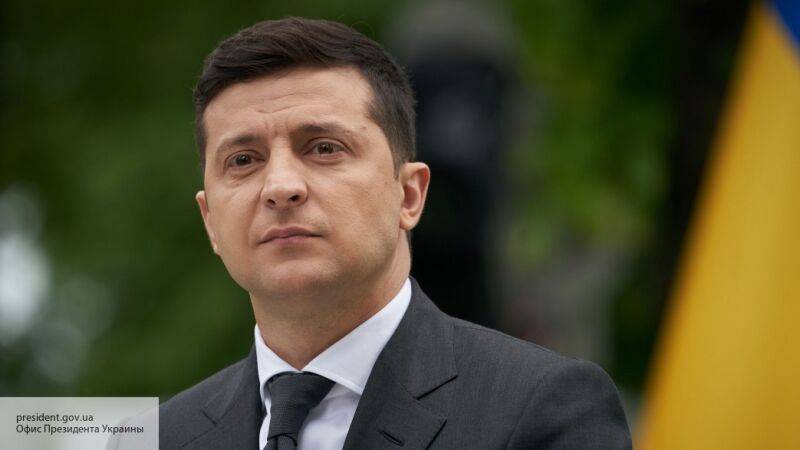 Владимир Зеленский - Андрей Головачев - Украинский политолог объяснил феномен имитации реформ Зеленского - politros.com - Украина - Киев - Зеленский