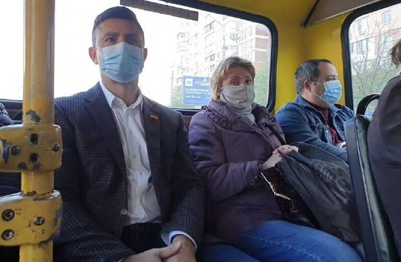 Николай Тищенко - "Говорил, у него льготы". Водитель рассказал, как Тищенко "зайцем" проехал в маршрутке - focus.ua