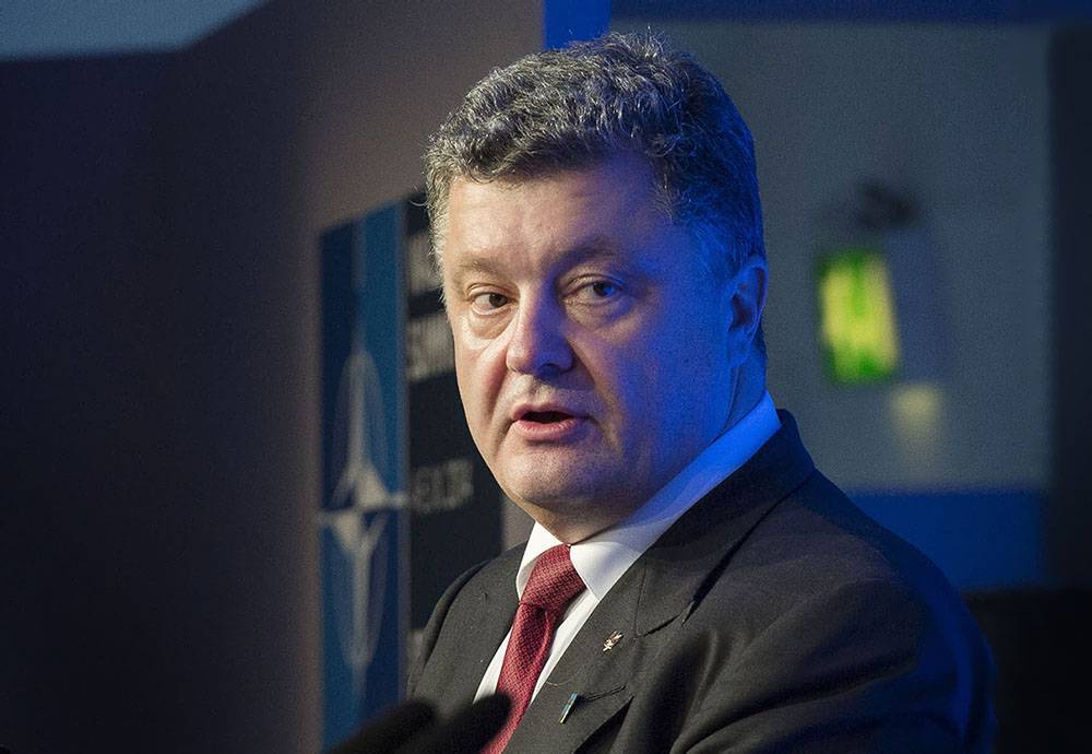 Петр Порошенко - Порошенко допросят по делу о контрабанде картин - tvc.ru - Украина - Испания