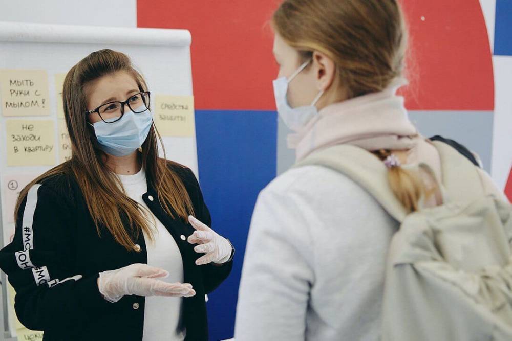 Филолог объяснил, какие изменения внес коронавирус в русский язык - vm.ru
