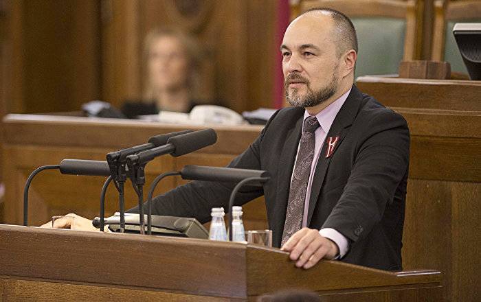 Это неуважение: Парадниекс против информации о COVID-19 на русском - lv.sputniknews.ru - Рига - Латвия